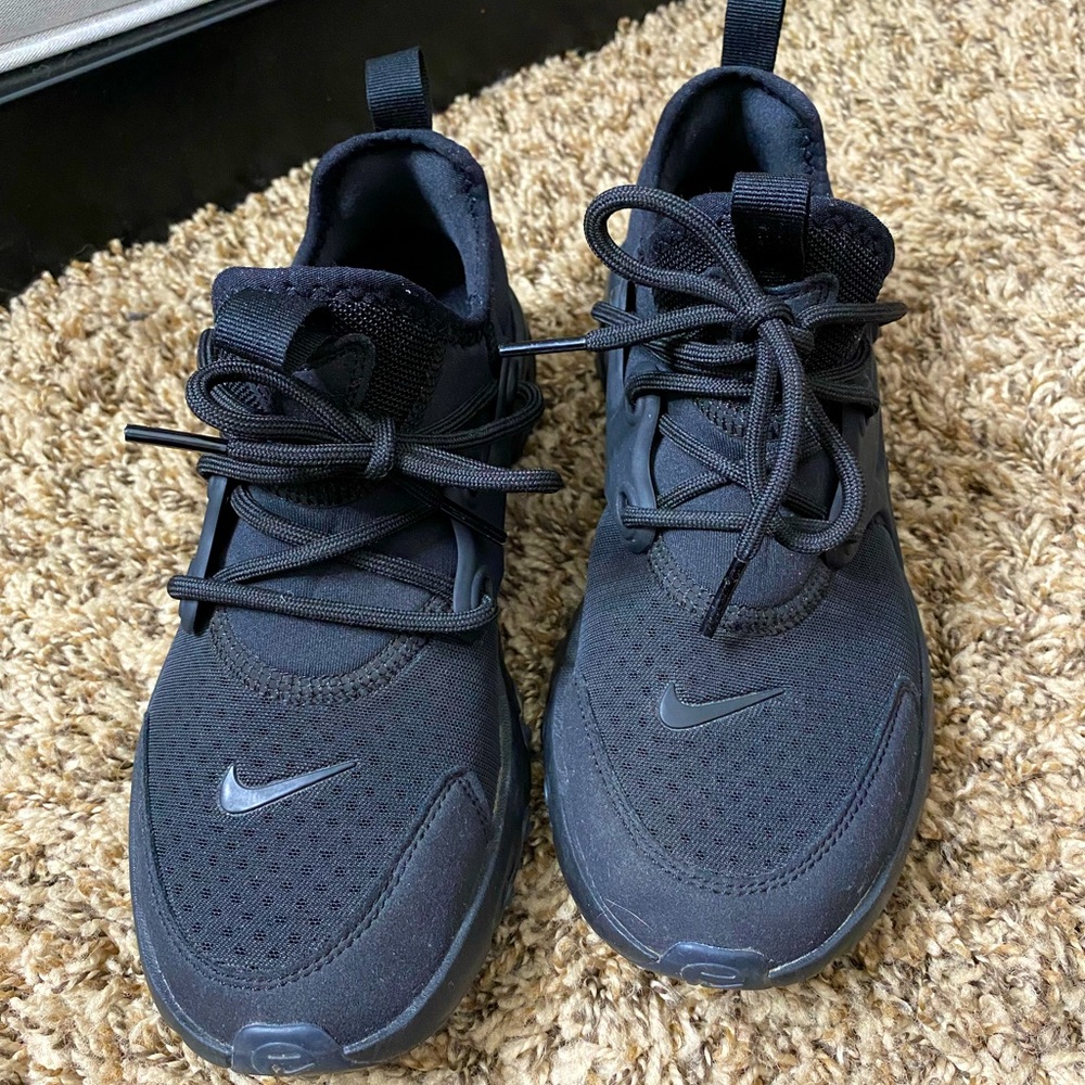 Boys Nike Presto’s